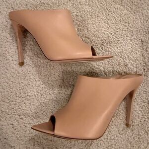 Gianvito Rossi Nude Leather Mule Heels | New | Sole Protectors | IT 37